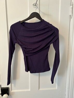 Commense Women's Long-Sleeve Ruched Shoulder Top - Purple